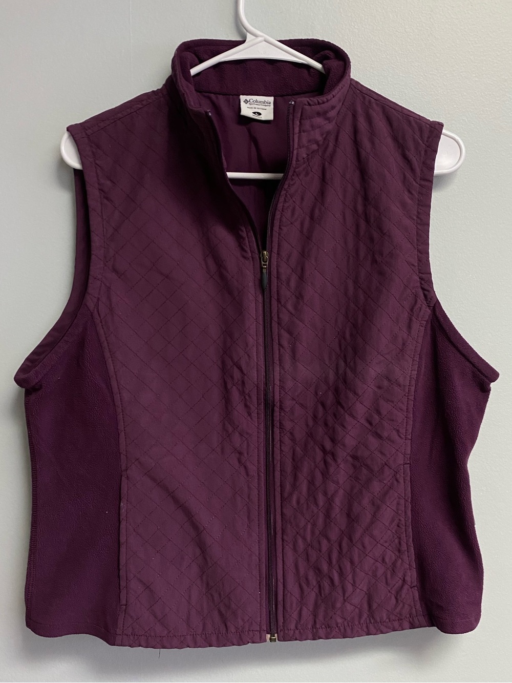 COLUMBIA LIGHTWEIGHT VEST - LARGE
